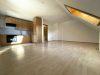 Bezugsfreie, süße 2-Zimmer-Dachgeschosswohnung in Hummeltal Pittersdorf - Wohnen, Essen, Kochen