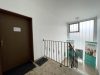 Sehr gepflegte renovierte Büroräume im Gewerbegebiet Bindlach, 124 m², 5 Zimmer, 4 Stellplätze, frei ab 04/2024 - Büroeingang